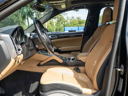 Used 2014 Porsche Cayenne AWD/4WD image 17