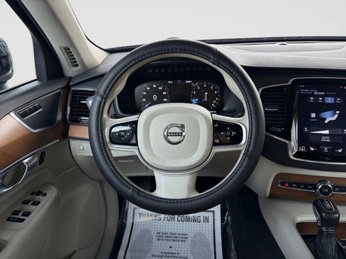 Used 2017 Volvo XC90 T6 Inscription w/ Vision Package image 21