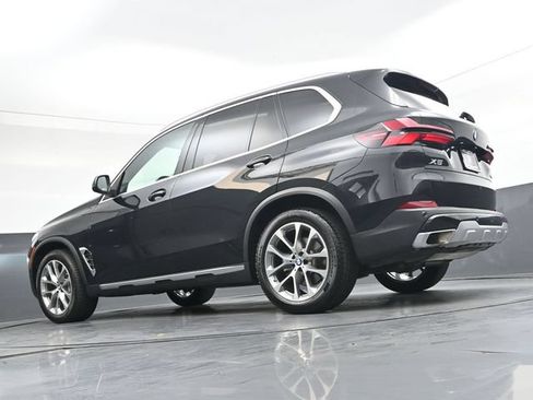 Used 2024 BMW X5 xDrive40i w/ Premium Package AWD/4WD image 36
