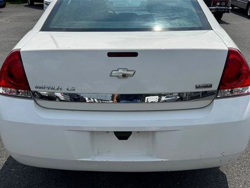 Used 2009 Chevrolet Impala LS FWD image 18