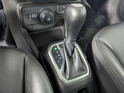 Used 2023 Jeep Renegade Limited AWD/4WD image 26