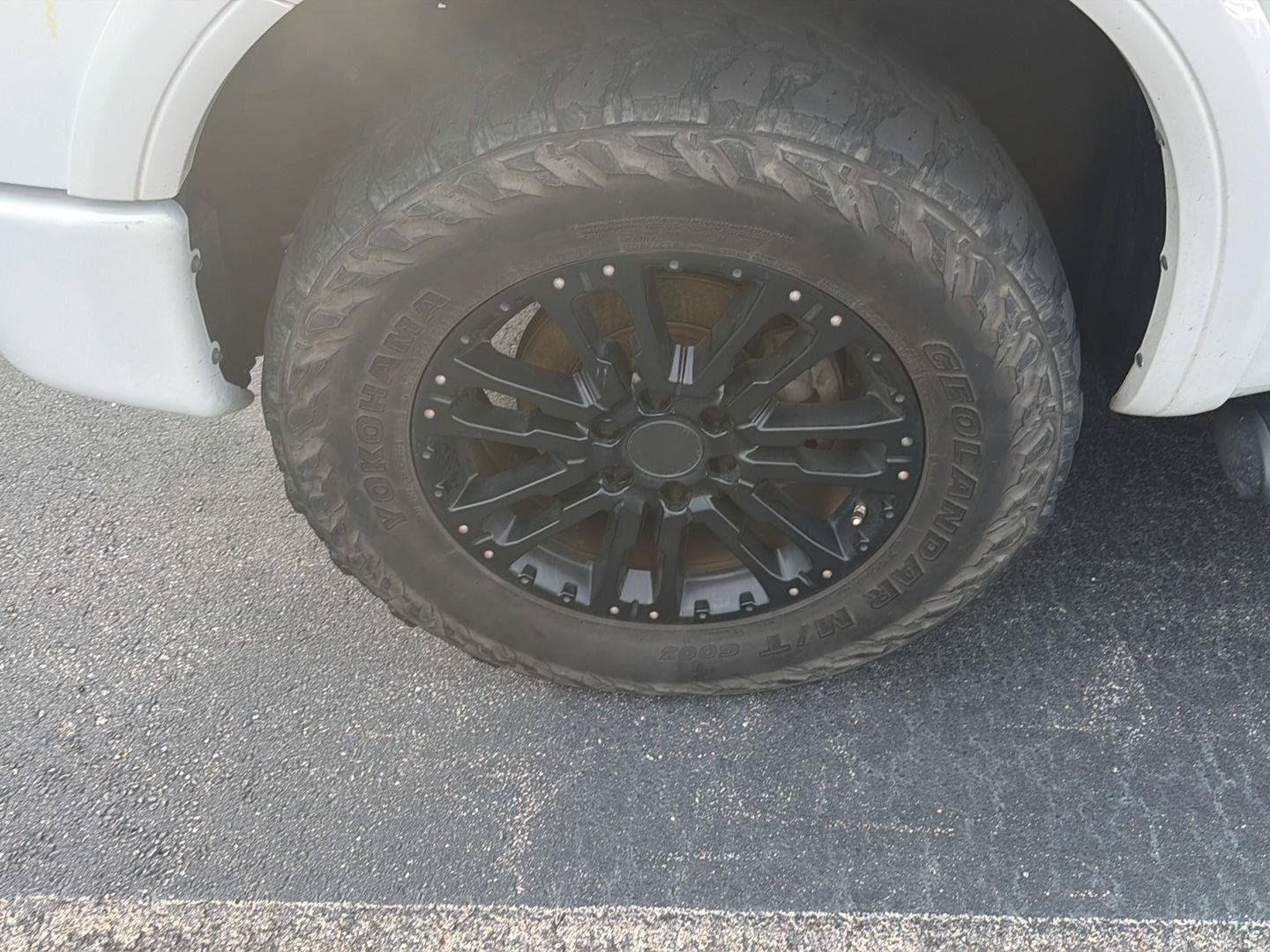 Used 2017 Nissan Titan PRO-4X AWD/4WD image 6