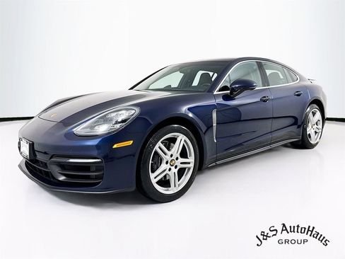 Used 2022 Porsche Panamera 4 Platinum Edition image 3