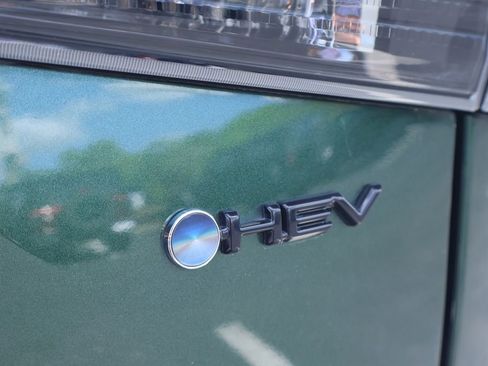 Certified 2025 Toyota Highlander XLE image 9