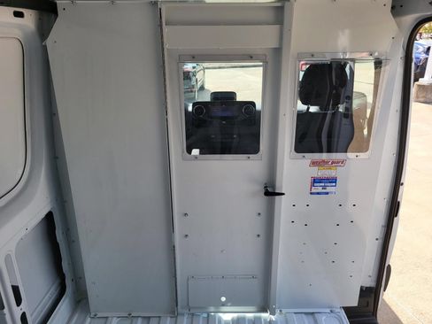 Used 2025 Mercedes-Benz Sprinter 2500 image 14