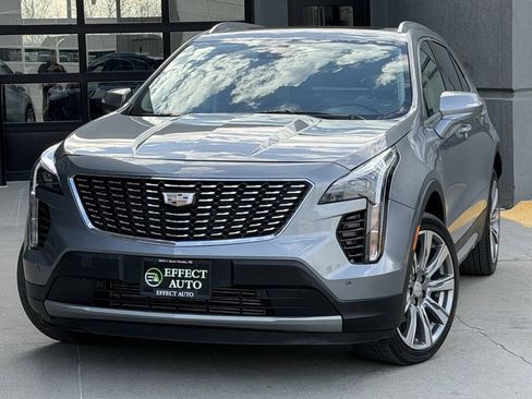 Used 2023 Cadillac XT4 Premium Luxury AWD/4WD image 3