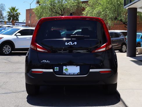 Used 2022 Kia Soul LX w/ Technology Package FWD image 11