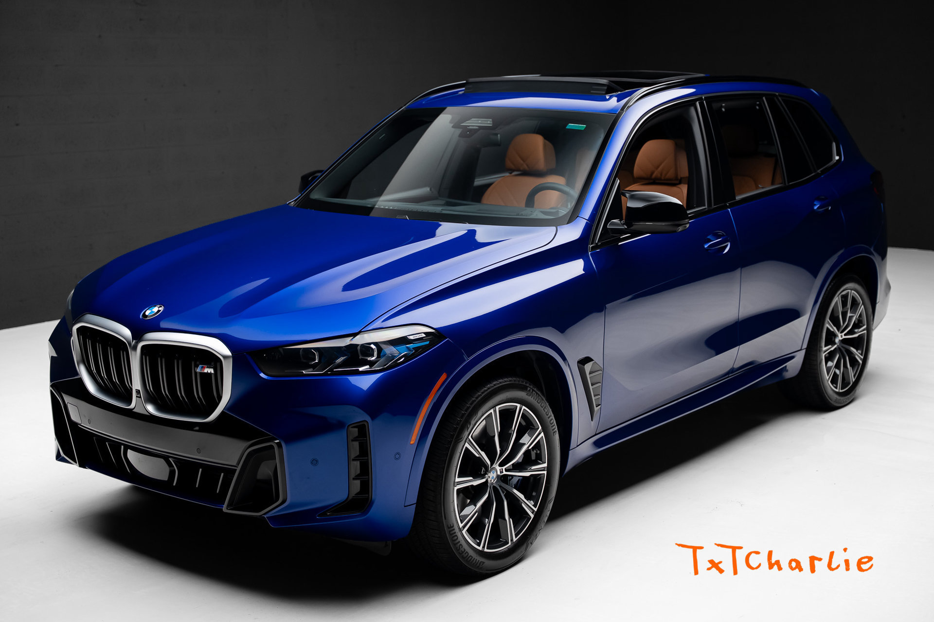 Used 2026 BMW X5 M60i AWD/4WD image 1