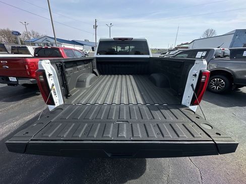 Used 2024 GMC Sierra 2500 Denali w/ Denali Reserve Package image 23