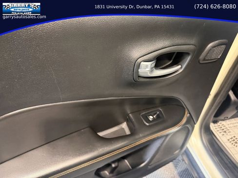 Used 2017 Jeep Compass Limited image 22