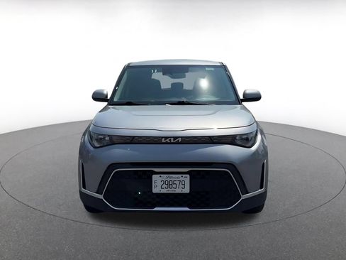 Used 2025 Kia Soul LX w/ LX Technology Package FWD image 4
