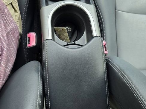 Used 2013 Toyota Prius Four w/ Deluxe Solar Roof Pkg FWD image 30