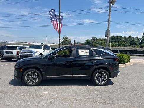Certified 2025 Hyundai Tucson SEL FWD image 5