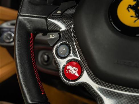 Used 2012 Ferrari 458 Italia Coupe RWD image 22