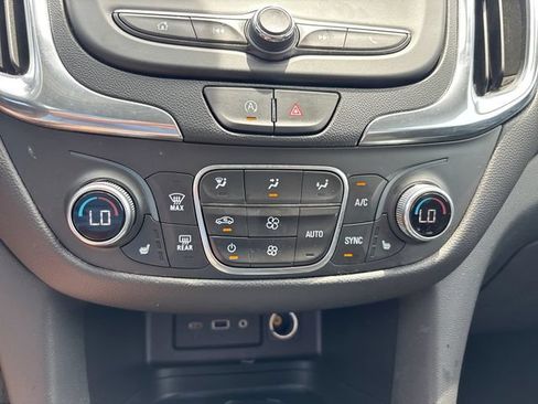 Used 2024 Chevrolet Equinox LT AWD/4WD image 19