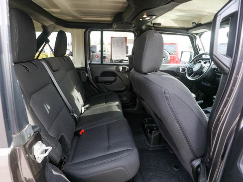 Used 2022 Jeep Wrangler Unlimited Sport image 22