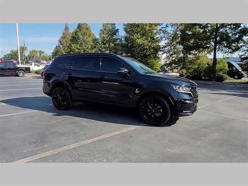 Used 2023 Kia Sorento SX image 37