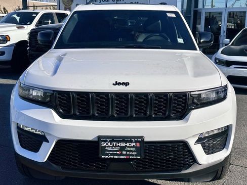 New 2025 Jeep Grand Cherokee Limited w/ Black Appearance Package image 2