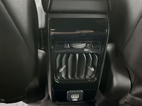 Used 2025 Jeep Compass Limited AWD/4WD image 26