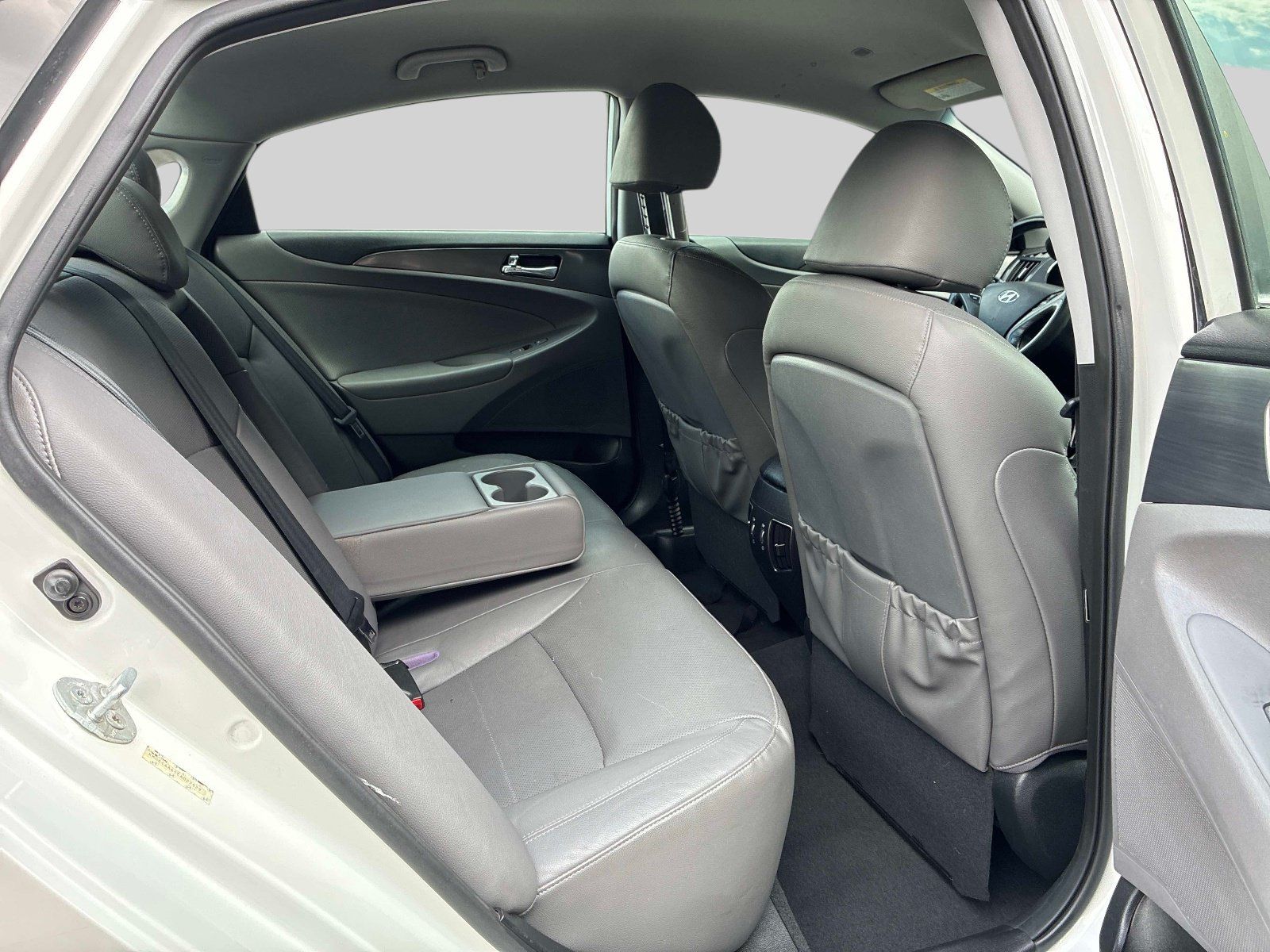 Used 2012 Hyundai Sonata Hybrid w/ Leather Pkg FWD image 10