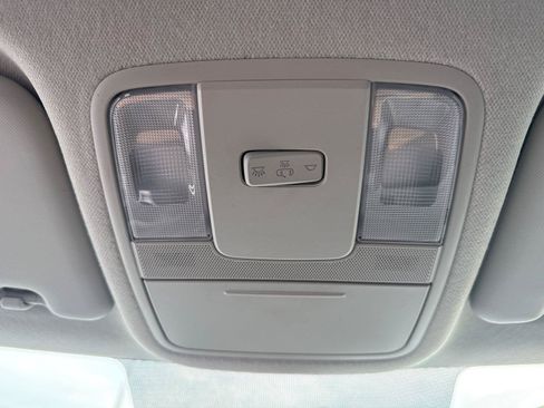 Used 2020 Kia Soul LX FWD image 23