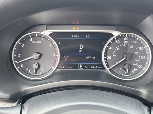 Used 2024 Nissan Sentra SV image 11