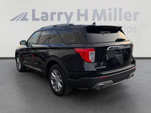 Used 2023 Ford Explorer Limited AWD/4WD image 3