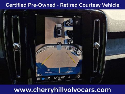 Certified 2025 Volvo XC40 B5 Plus w/ Protection Package Premier image 18