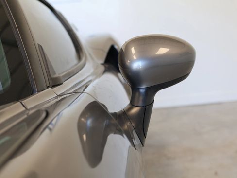 Used 2017 Alfa Romeo 4C Coupe image 13