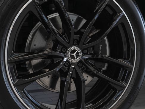 New 2026 Mercedes-Benz GLS 580 4MATIC image 33