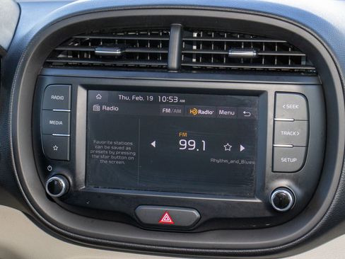 Used 2023 Kia Soul LX image 20