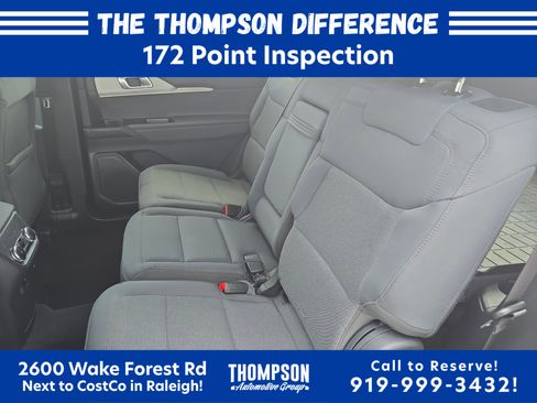 Used 2025 Ford Explorer Active RWD image 13