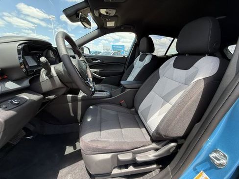New 2026 Chevrolet Trax RS w/ Driver Confidence Package FWD image 16