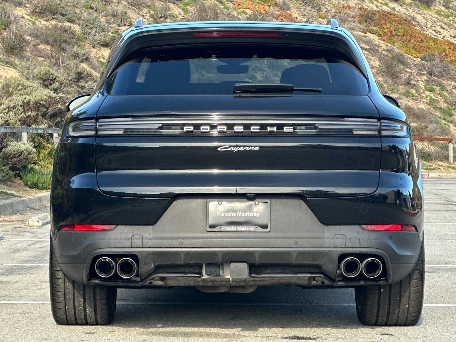 Certified 2024 Porsche Cayenne AWD/4WD image 8