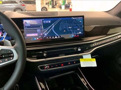 New 2026 BMW X5 xDrive40i w/ M Sport Package image 6