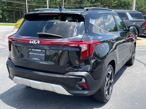 Certified 2024 Kia Seltos EX FWD image 3