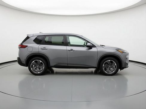 Used 2025 Nissan Rogue SV image 11