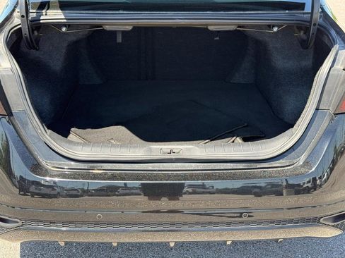 Used 2024 Nissan Altima 2.5 SV FWD image 6
