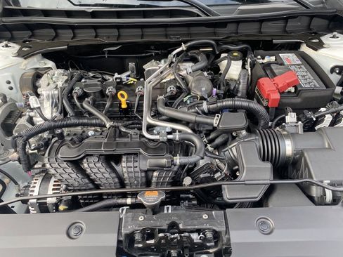 New 2025 Nissan Altima 2.5 SL image 11