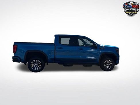 Used 2022 GMC Sierra 1500 AT4 w/ AT4 Preferred Package AWD/4WD image 7