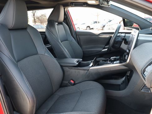 Used 2024 Toyota bZ4X XLE w/ Weather Package image 33