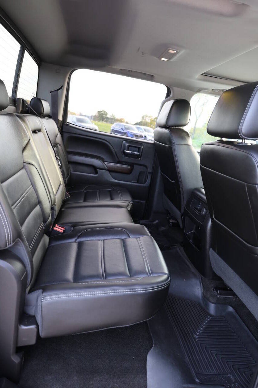 Used 2017 GMC Sierra 1500 Denali w/ Denali Ultimate Package AWD/4WD image 16