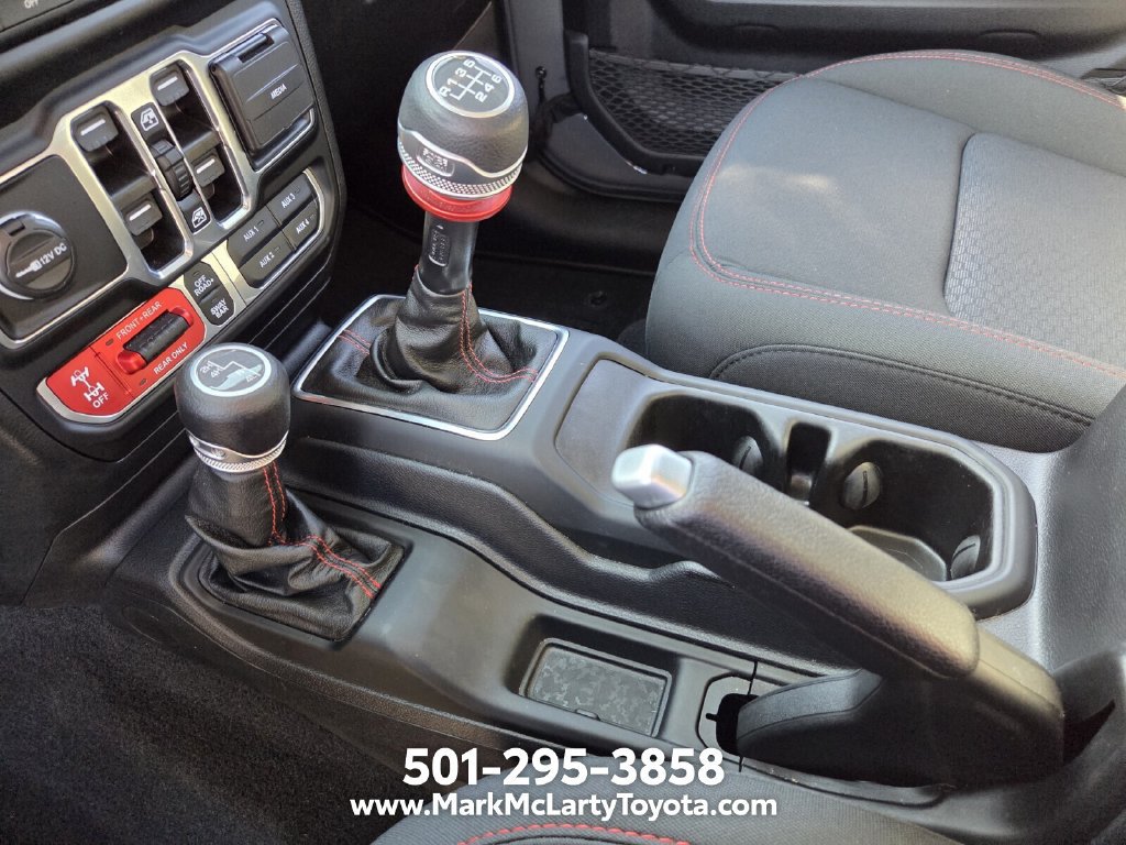Used 2021 Jeep Gladiator Rubicon w/ Trailer Tow Package AWD/4WD image 20