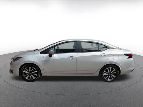 Used 2025 Nissan Versa SV FWD image 9