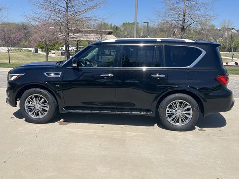 Used 2019 INFINITI QX80 Luxe w/ 22" Wheel Package image 7