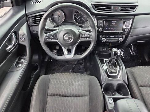 Used 2019 Nissan Rogue SV FWD image 7