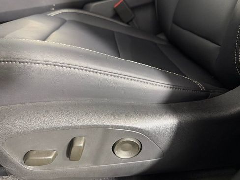 Used 2025 GMC Acadia Elevation w/ Elevation Premium Package image 23