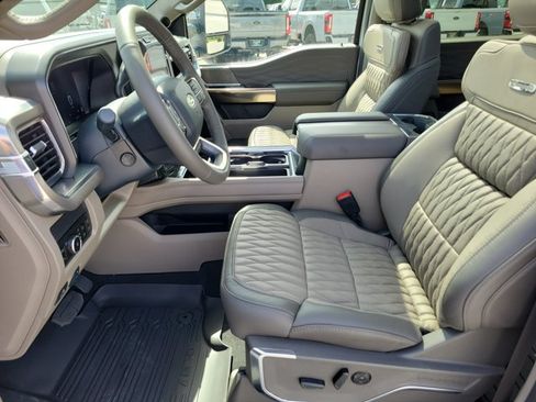 New 2026 Ford F250 Platinum w/ Platinum Plus Package AWD/4WD image 19