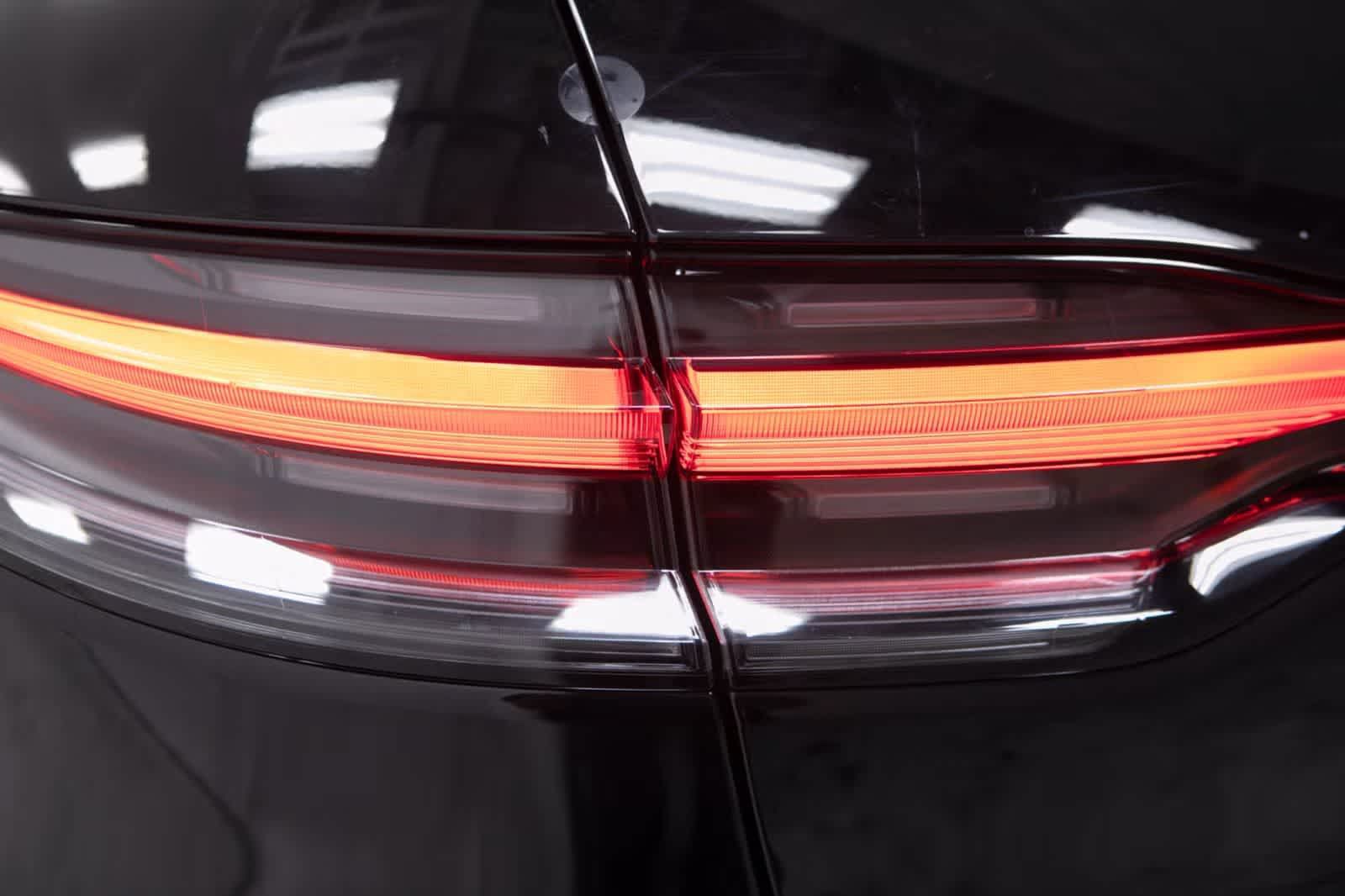 Certified 2026 Porsche Macan S AWD/4WD image 19