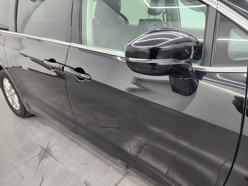 Used 2024 Chrysler Pacifica Touring-L image 25